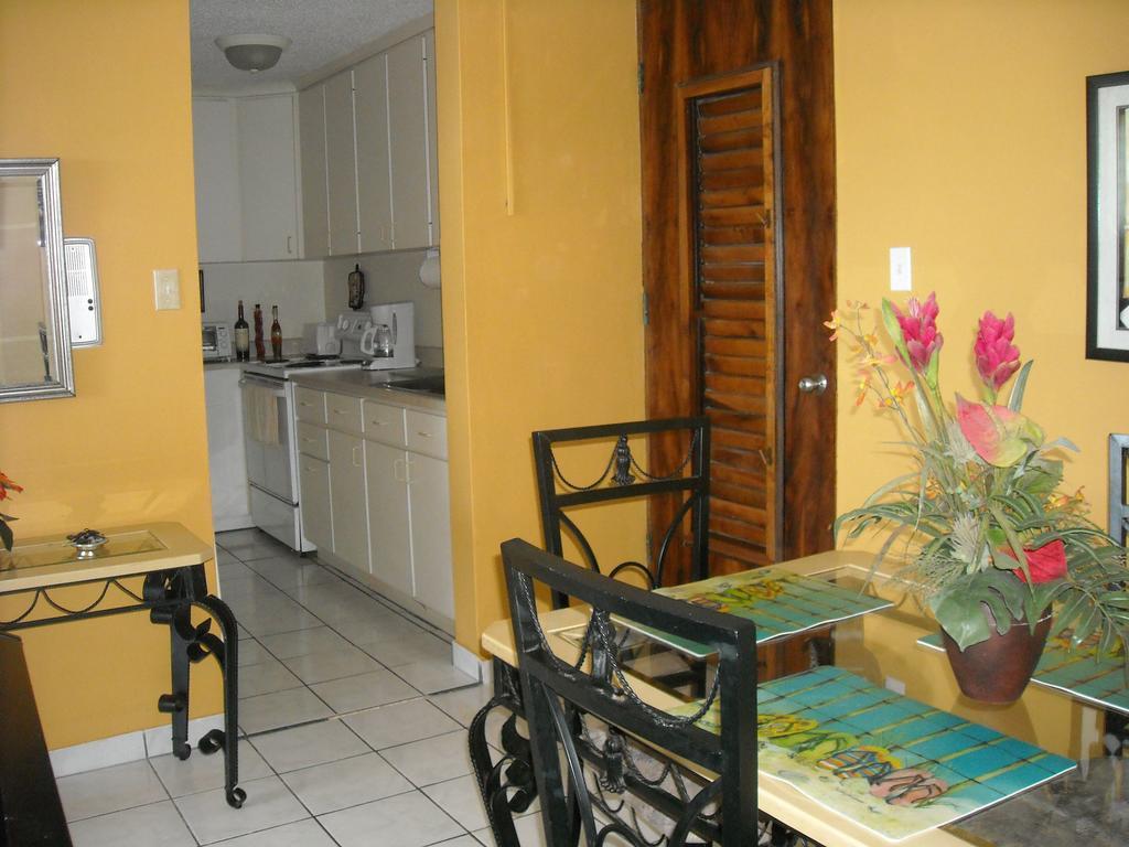 Ocean Front Apartment Luquillo Eksteriør billede